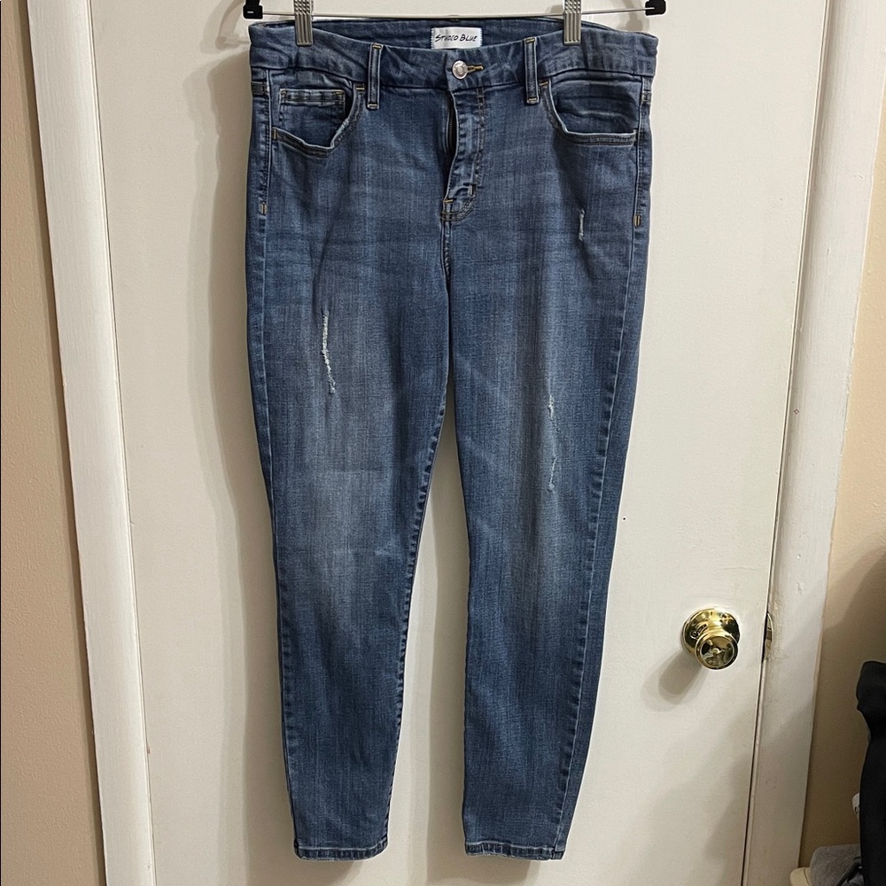 Women’s skinny jeans